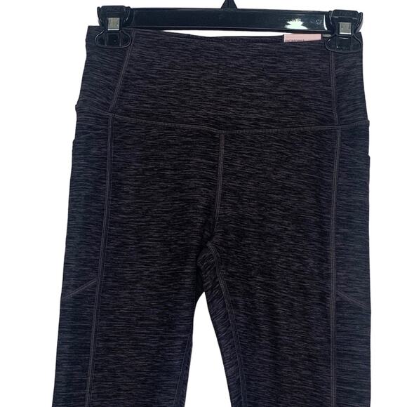 Victoria's Secret NWT Incredible Essential Legging Grey Side Pockets Size 4 - Picture 2 of 11